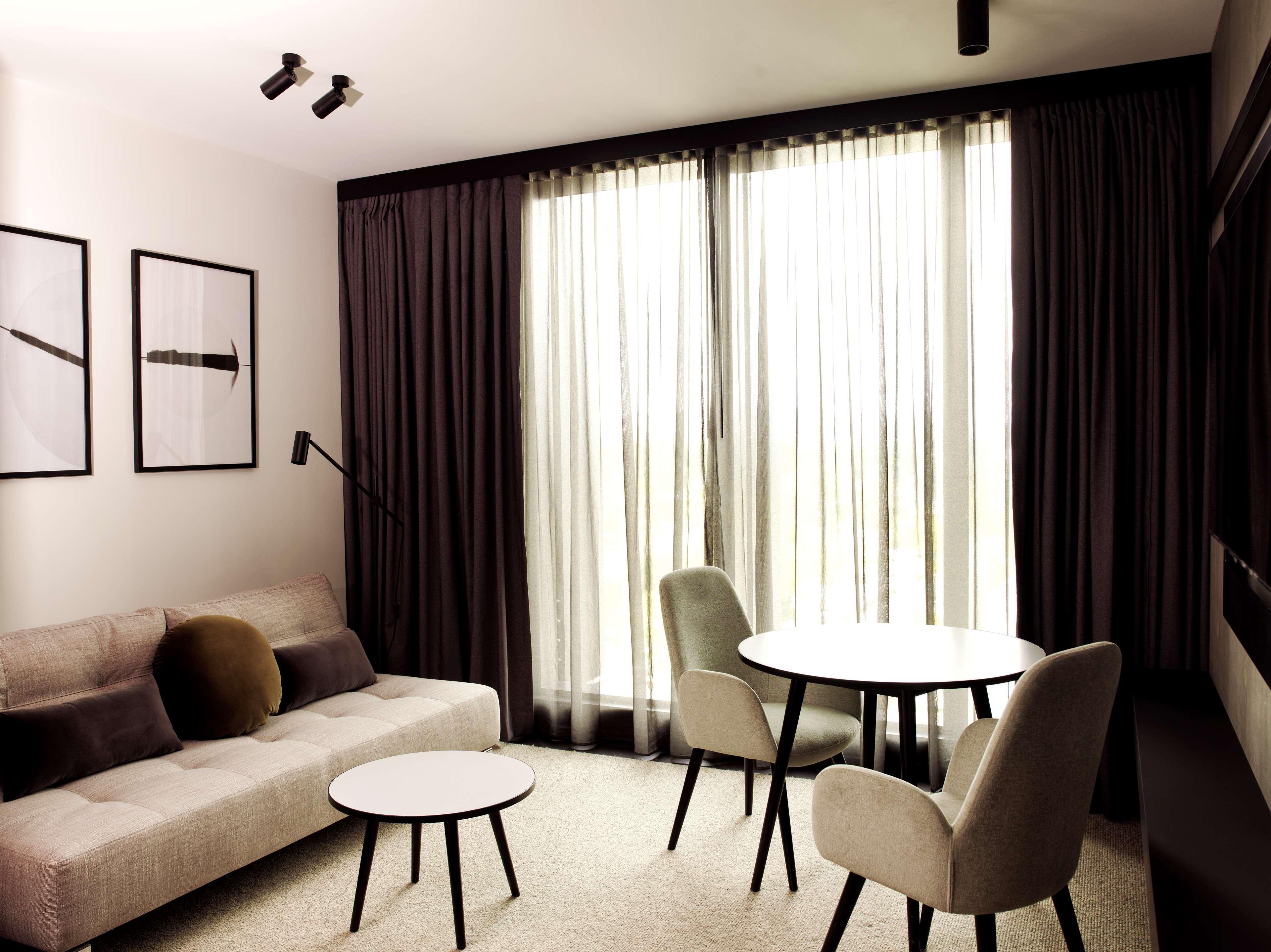 A By Adina Canberra Extérieur photo