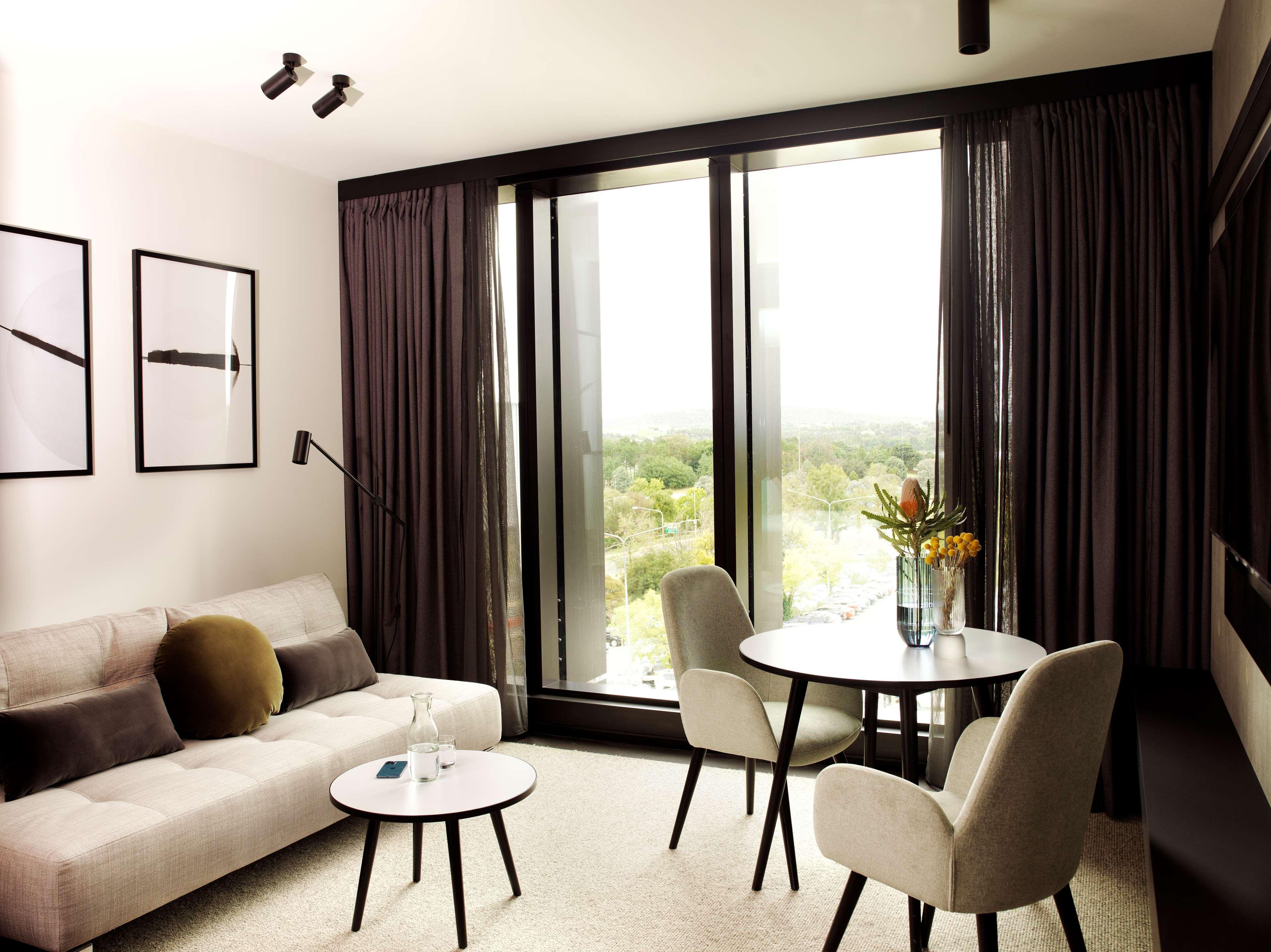 A By Adina Canberra Extérieur photo